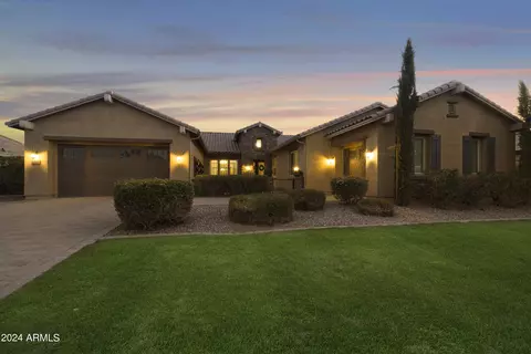 19243 E Walnut Rd, Queen Creek, AZ 85142