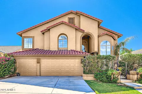 6733 E Palm St, Mesa, AZ 85215