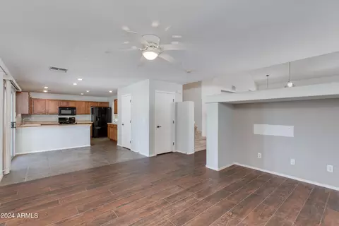 1404 S Baldwin Loop, Coolidge, AZ 85128 photo 10