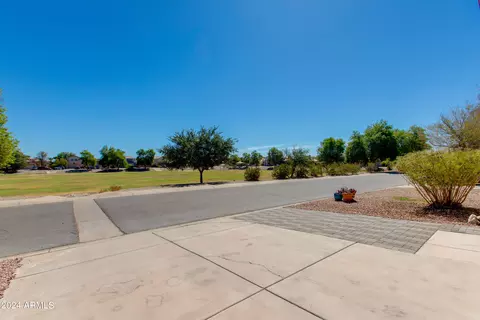 1404 S Baldwin Loop, Coolidge, AZ 85128 photo 2