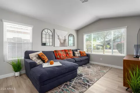 660 W Scott Ave, Gilbert, AZ 85233 photo 5