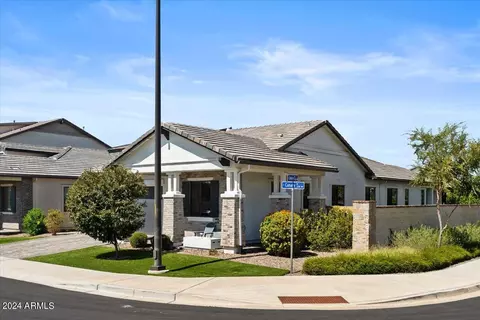 2196 E Canary Dr, Gilbert, AZ 85297 photo 9