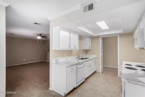 4241 N 69th Ln #1331, Phoenix, AZ 85033 photo 12