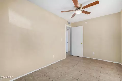 4241 N 69th Ln #1331, Phoenix, AZ 85033 photo 16