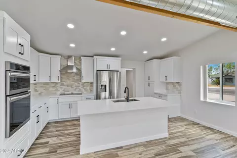 4501 N 17th Dr, Phoenix, AZ 85015 photo 8