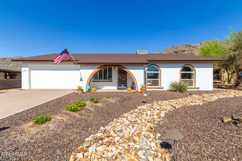10030 S 43rd Pl, Phoenix, AZ 85044