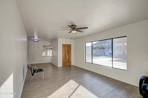 9627 N 7th Ave, Phoenix, AZ 85021 photo 7
