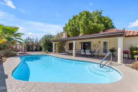 10203 N 54th Ln, Glendale, AZ 85302