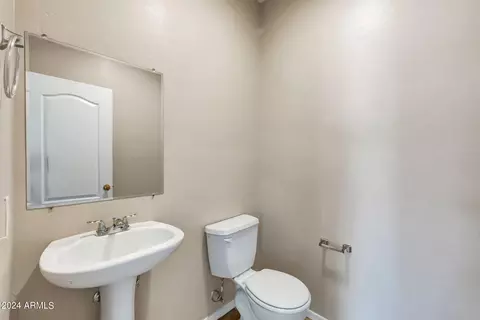 7019 S 30th Ln, Phoenix, AZ 85041 photo 29