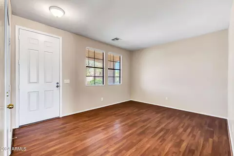 7019 S 30th Ln, Phoenix, AZ 85041 photo 9