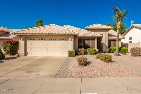 5634 W Blackhawk Dr, Glendale, AZ 85308