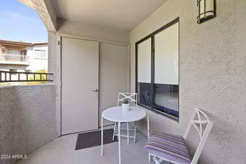 Exterior - 2025 E Campbell Ave #260, Phoenix, AZ 85016 photo 3 of 10