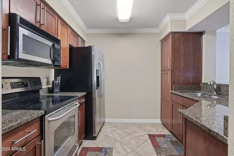Kitchen - 2025 E Campbell Ave #260, Phoenix, AZ 85016 photo 1 of 5