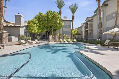Exterior - 2025 E Campbell Ave #260, Phoenix, AZ 85016 photo 8 of 10