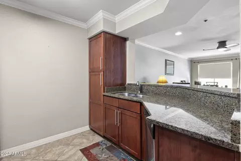 Kitchen - 2025 E Campbell Ave #260, Phoenix, AZ 85016 photo 2 of 5