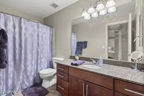 Bath - 2025 E Campbell Ave #260, Phoenix, AZ 85016 photo 1 of 1