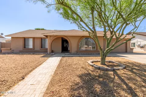 6209 W Sunnyside Dr, Glendale, AZ 85304