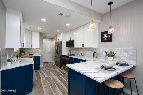 7710 E Gainey Ranch Rd #137, Scottsdale, AZ 85258