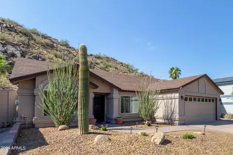 1821 E Behrend Dr, Phoenix, AZ 85024 photo 3