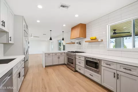 8755 E Palm Ln, Scottsdale, AZ 85257