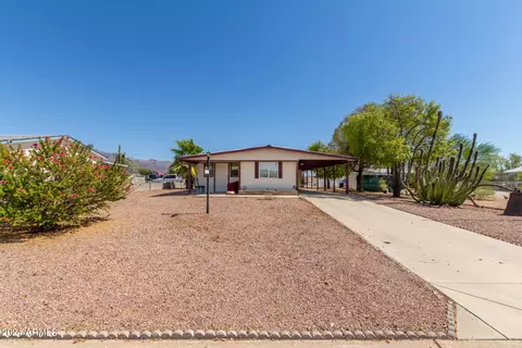 2273 S Descanso Rd, Apache Junction, AZ 85119