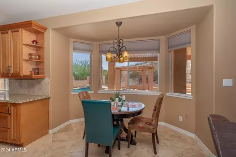 Dining - 753 E Mountain Sky Ave, Phoenix, AZ 85048 photo 3 of 4