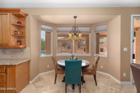 Dining - 753 E Mountain Sky Ave, Phoenix, AZ 85048 photo 4 of 4