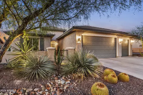 27266 W Mohawk Ln, Buckeye, AZ 85396