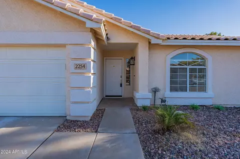 2254 E San Tan Dr, Gilbert, AZ 85296 photo 4