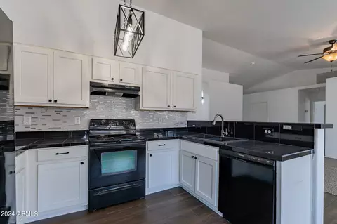 2254 E San Tan Dr, Gilbert, AZ 85296 photo 6