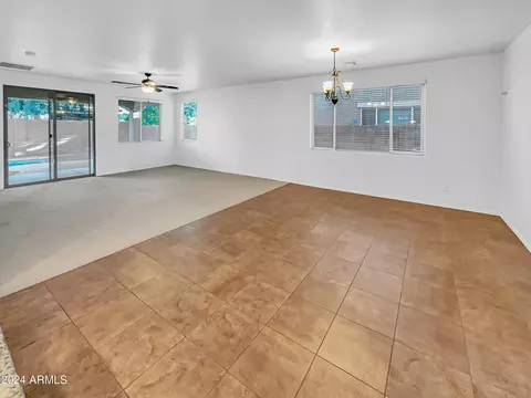 2199 E Gillcrest Rd, Gilbert, AZ 85298 photo 4