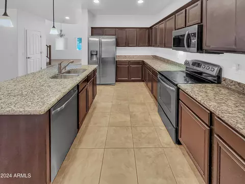 2199 E Gillcrest Rd, Gilbert, AZ 85298 photo 32
