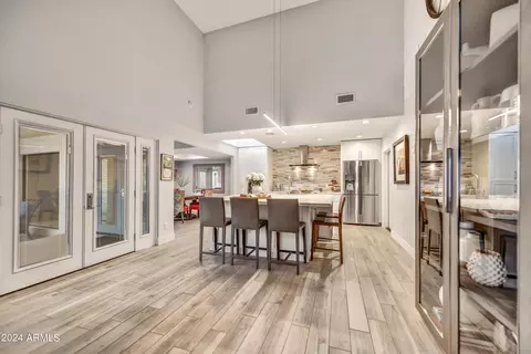 2569 E Georgia Ave, Phoenix, AZ 85016 photo 8