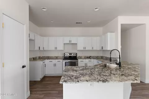 91 3rd Ave W, Buckeye, AZ 85326 photo 13