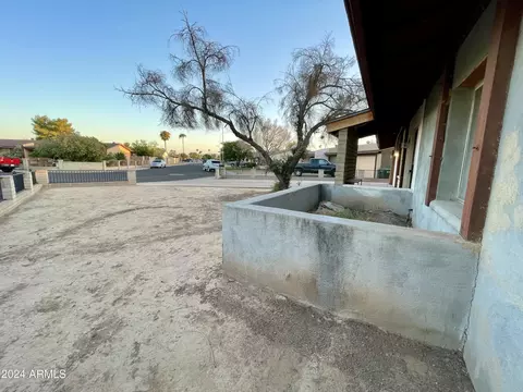 8232 W Montecito Ave, Phoenix, AZ 85033 photo 9