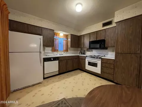 8232 W Montecito Ave, Phoenix, AZ 85033 photo 18