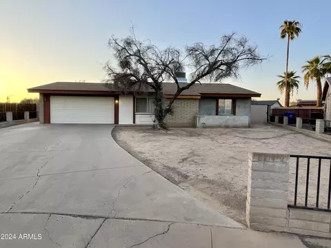8232 W Montecito Ave, Phoenix, AZ 85033 photo 2