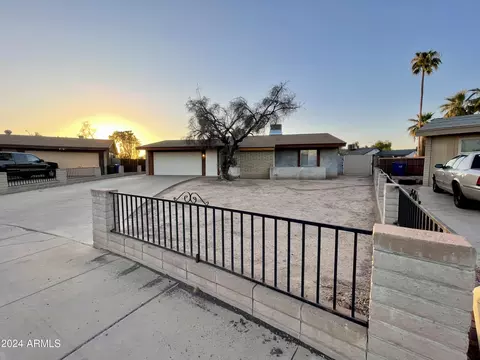 8232 W Montecito Ave, Phoenix, AZ 85033 photo 3