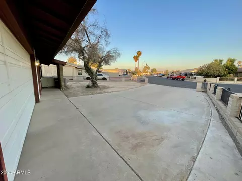 8232 W Montecito Ave, Phoenix, AZ 85033 photo 10