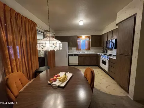 8232 W Montecito Ave, Phoenix, AZ 85033 photo 21
