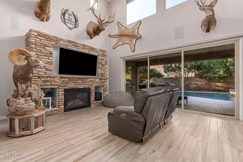 2846 E Turnberry Dr, Gilbert, AZ 85298 photo 9