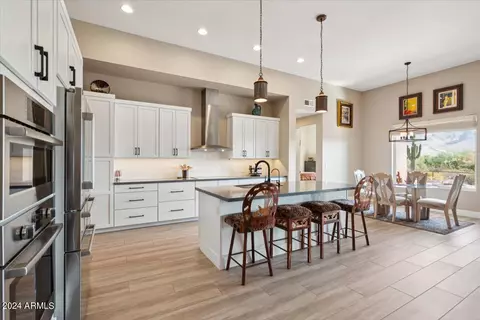 Kitchen - 4306 E Superstition Blvd, Apache Junction, AZ 85119 photo 2 of 5