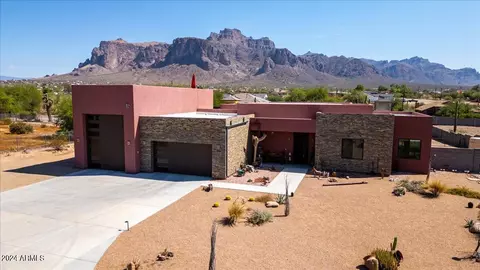 Exterior - 4306 E Superstition Blvd, Apache Junction, AZ 85119 photo 4 of 13