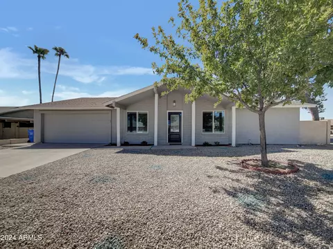 4515 E Arapahoe St, Phoenix, AZ 85044