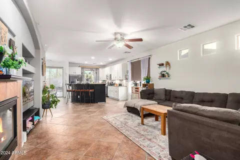 2529 W Florentine Rd, Phoenix, AZ 85086