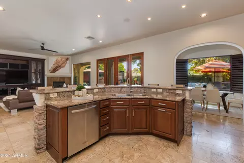 309 E Georgia Ave, Phoenix, AZ 85012 photo 9