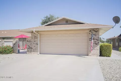 18219 N Conestoga Dr, Sun City, AZ 85373