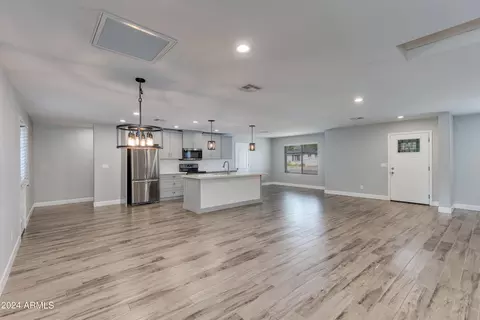 1307 W Elm St, Phoenix, AZ 85013 photo 9