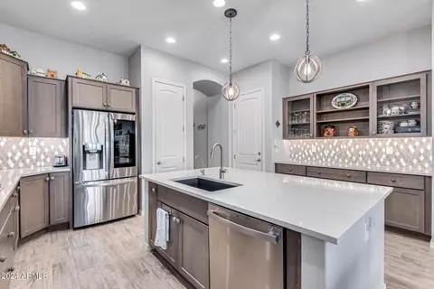 3476 E Pinto Dr, Gilbert, AZ 85296 photo 5