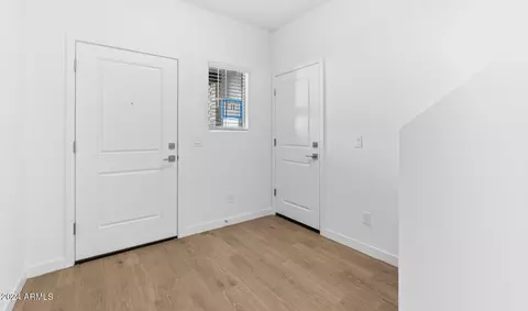 2829 W White Feather Ln, Phoenix, AZ 85085 photo 5